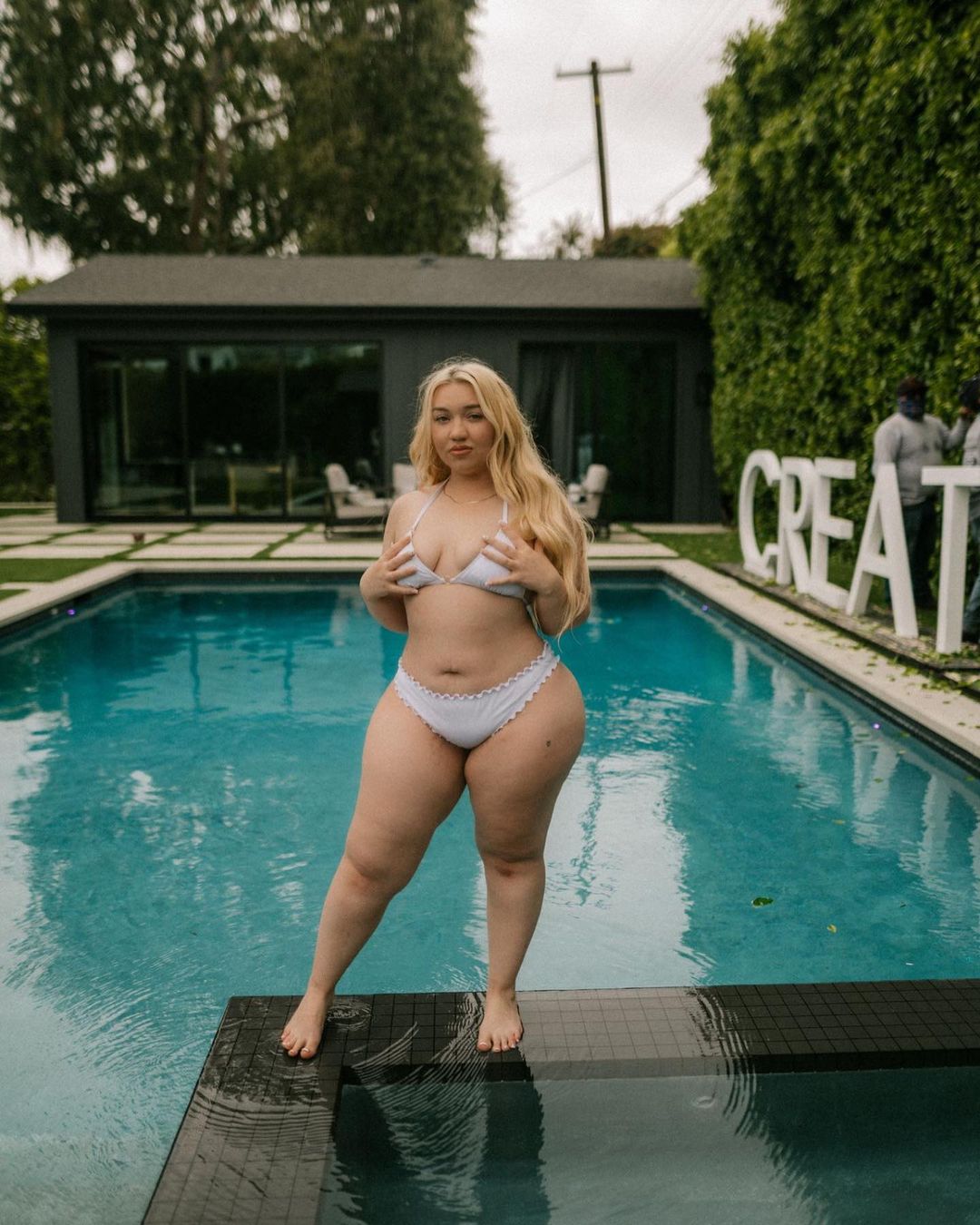 Harmony Kattycakes A Digital Trailblazer in the Creative Space