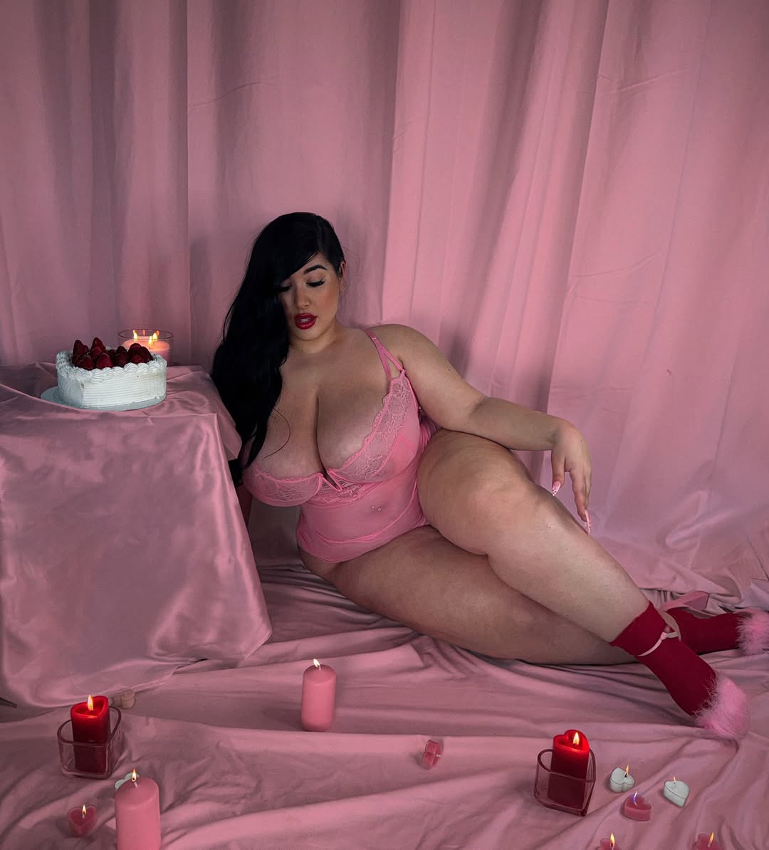 Natalia Lozano’s Digital Influence Encouraging Authenticity and Joy